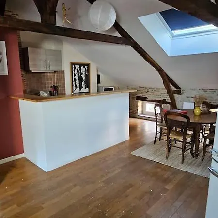 Apartment Sous Les Toits Du Vieux - 3eme Etage Cahors